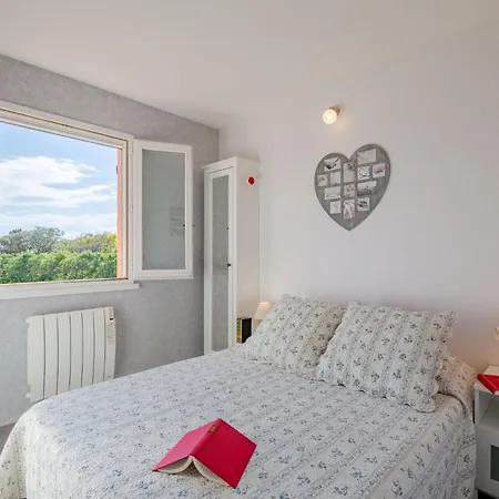 Apartman La Nuit De Mai-6 By Interhome